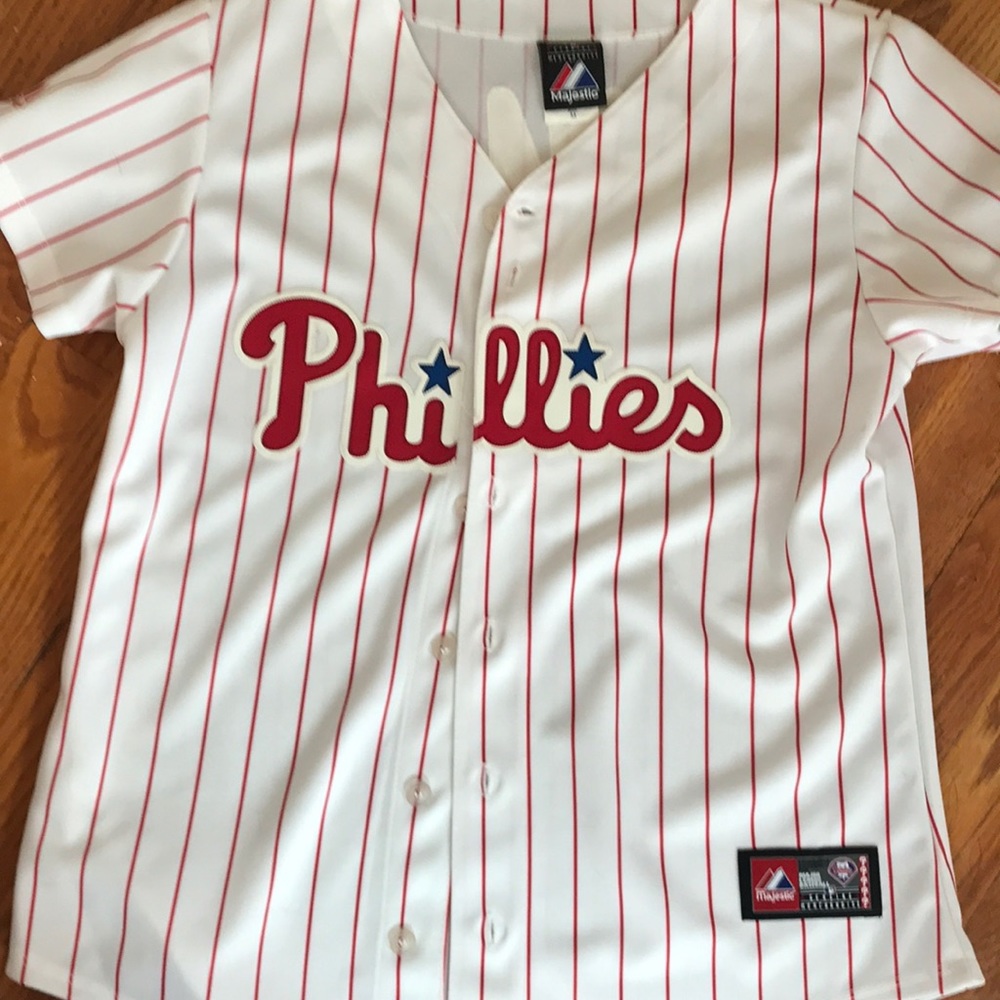 Phillies Jersey Women’s. NWOT.